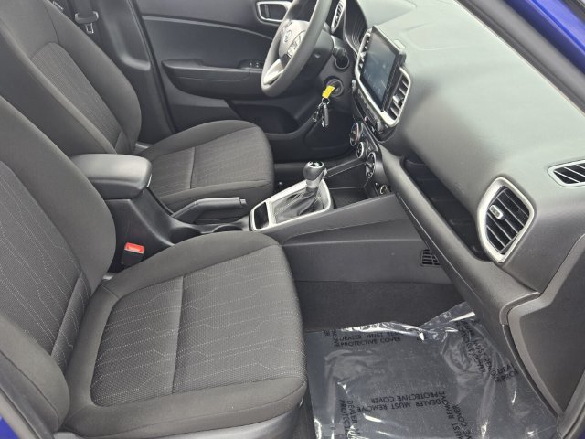 Used 2024 Hyundai Venue SE FWD image 18