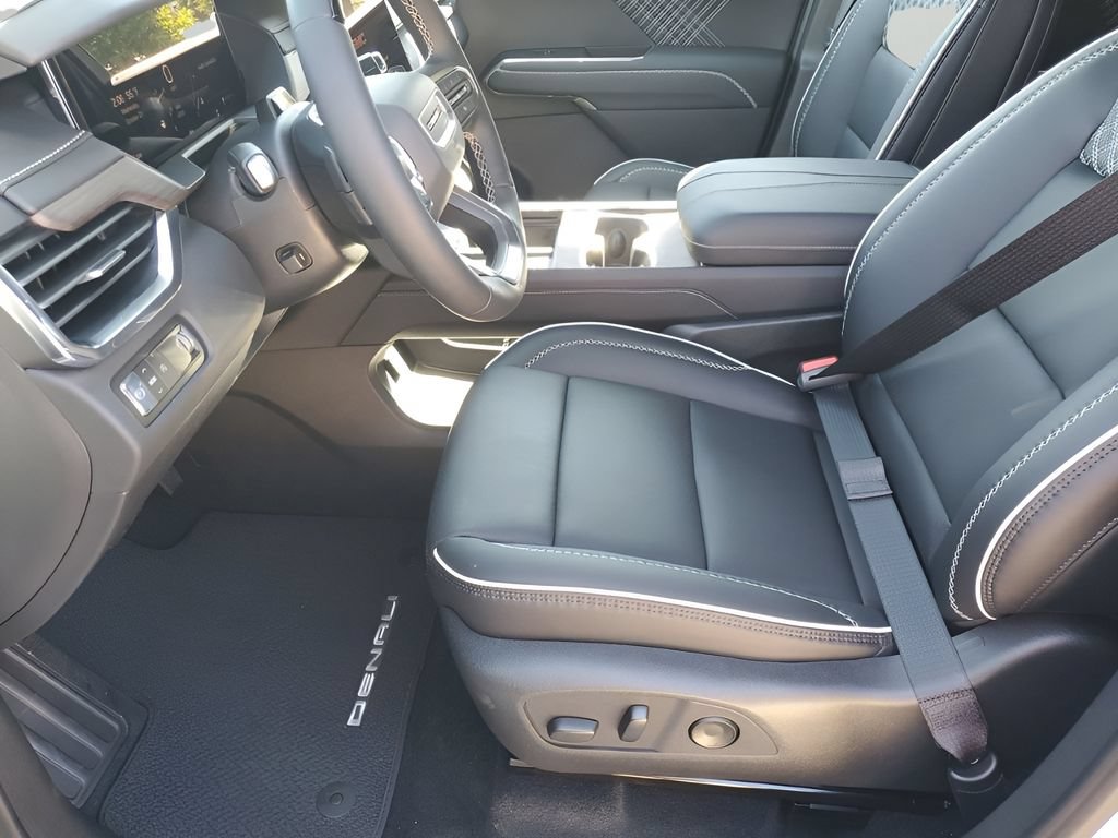 New 2026 GMC Acadia Denali w/ Super Cruise Package FWD image 33
