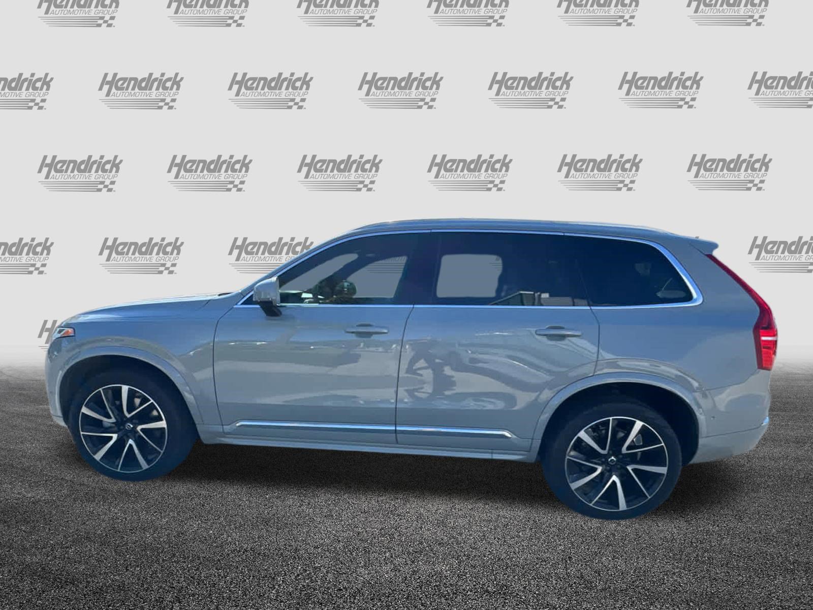 Certified 2024 Volvo XC90 B6 Ultimate w/ Lounge Package image 10