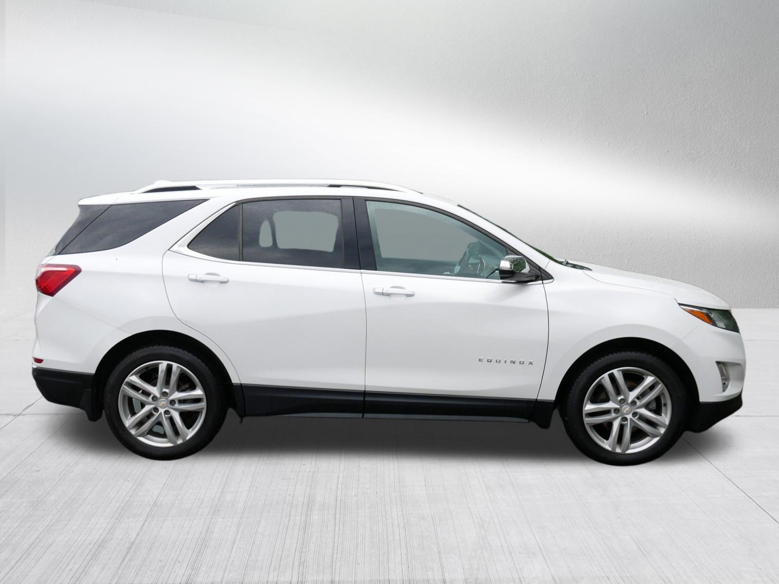 Used 2018 Chevrolet Equinox Premier AWD/4WD image 8