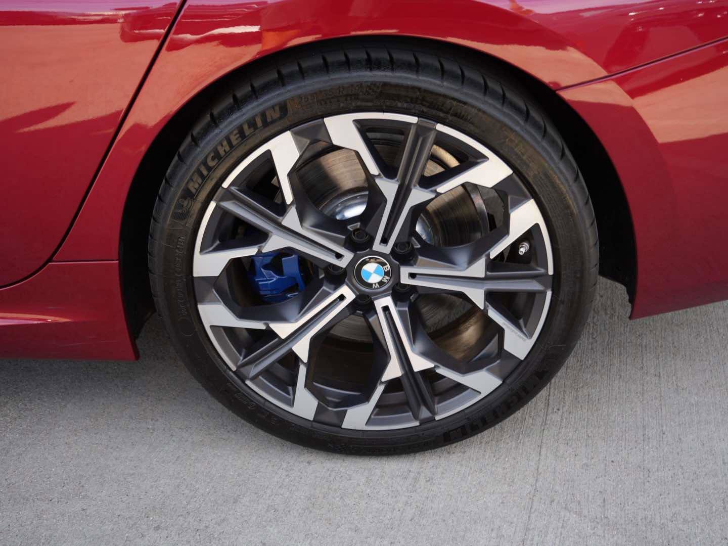 Used 2025 BMW M340i w/ Premium Package image 7