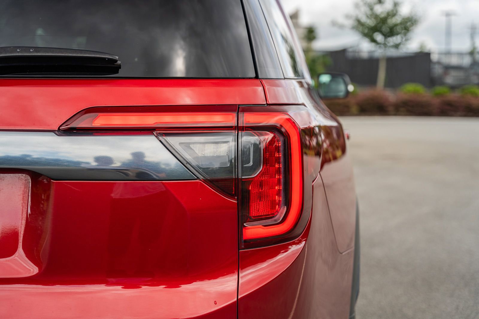 Used 2023 GMC Acadia AT4 w/ Technology Package image 14