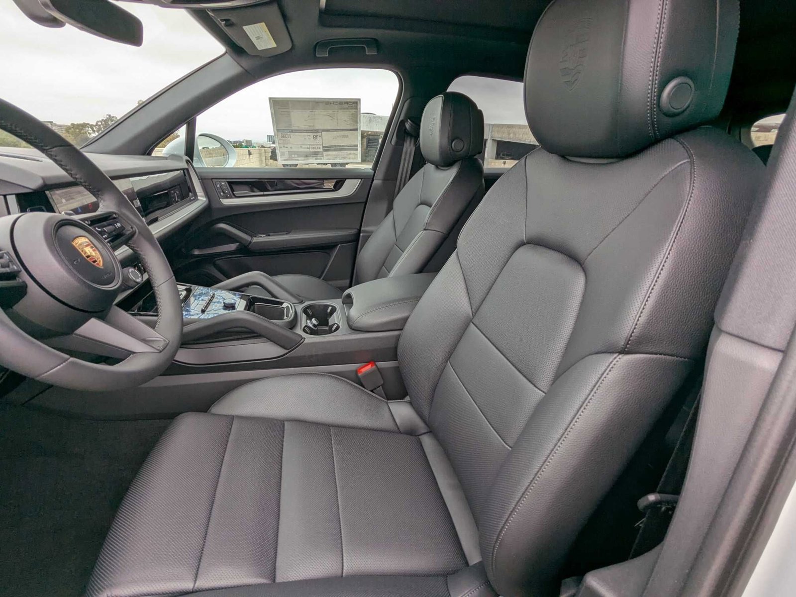 New 2025 Porsche Cayenne image 5