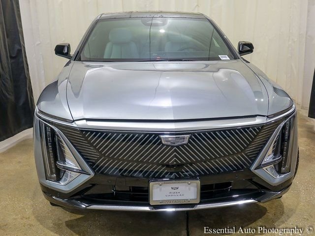 New 2025 Cadillac Lyriq Luxury w/ LPO, Floor Liner Package image 4