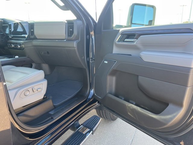 Used 2024 GMC Sierra 2500 SLT w/ SLT Premium Package image 55