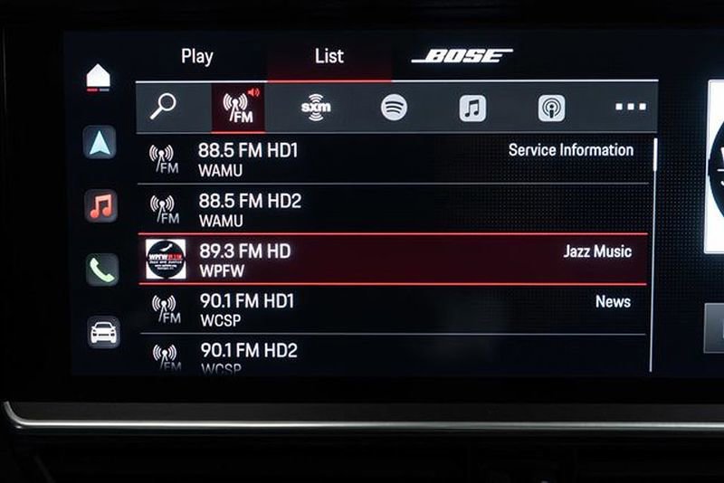 Used 2023 Porsche Cayenne Platinum Edition image 25