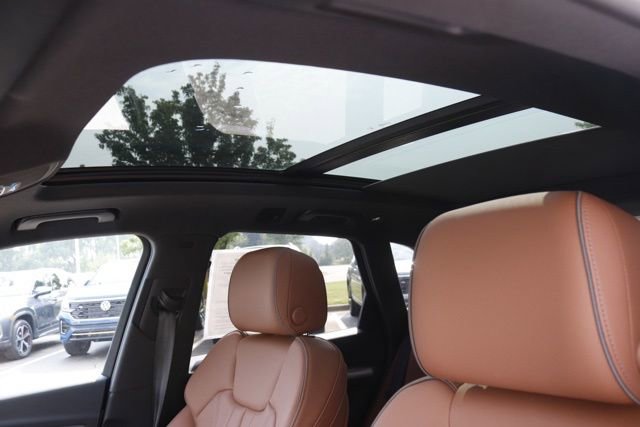 Used 2025 Audi Q5 2.0T Premium w/ Convenience Plus Package image 16