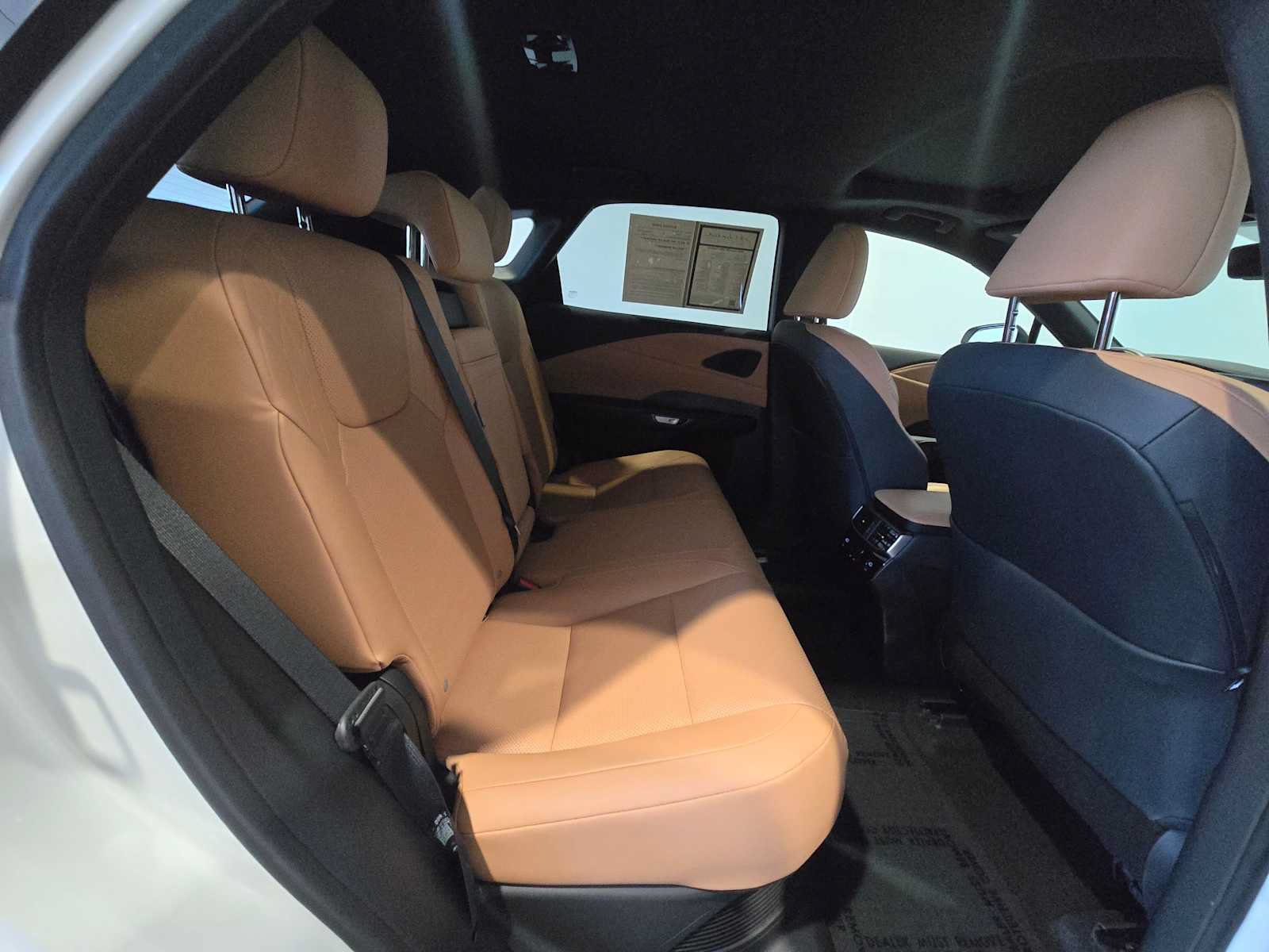 Used 2024 Lexus RX 350h AWD/4WD image 13