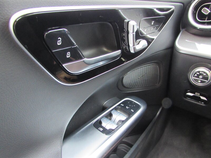 Used 2022 Mercedes-Benz C 300 Sedan w/ AMG Line w/ Night Package image 21