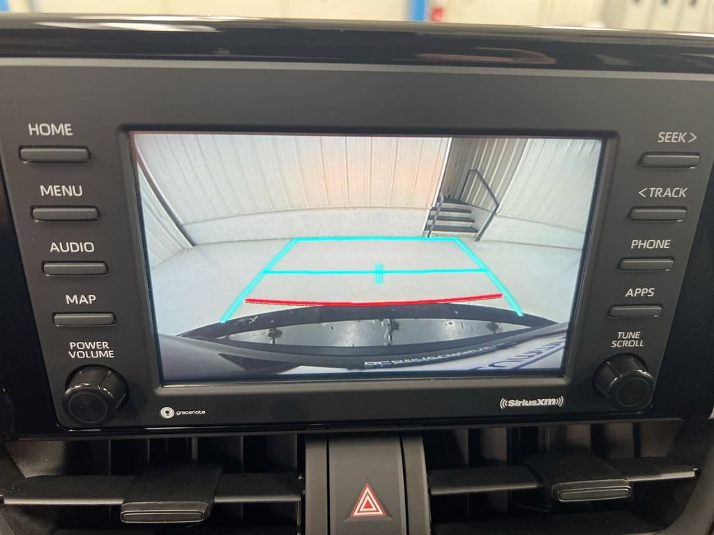 Used 2021 Toyota RAV4 LE AWD/4WD image 15