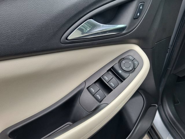 Used 2023 Buick Encore GX Preferred w/ Cold Weather Comfort Package FWD image 15