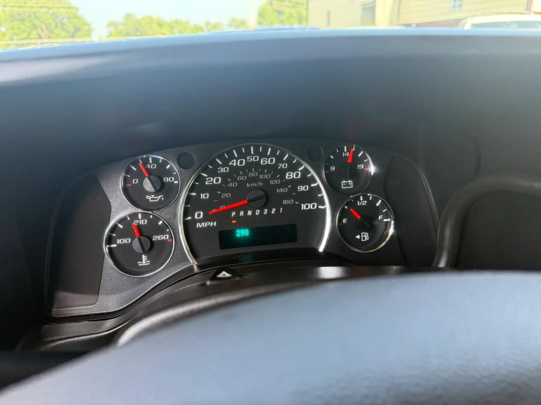 Used 2014 Chevrolet Express 1500 RWD image 20