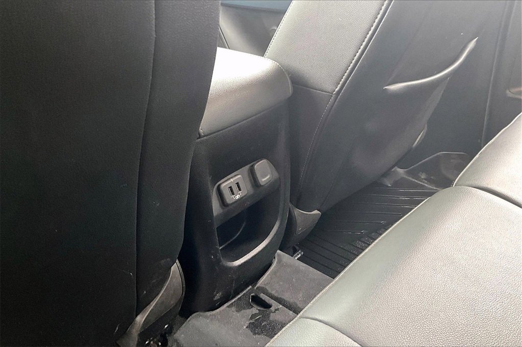 Used 2019 Chevrolet Colorado Z71 w/ Z71 Midnight Edition image 11