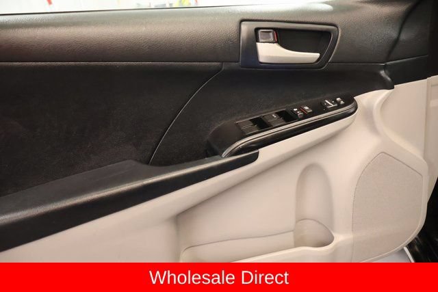 Used 2012 Toyota Camry LE FWD image 9