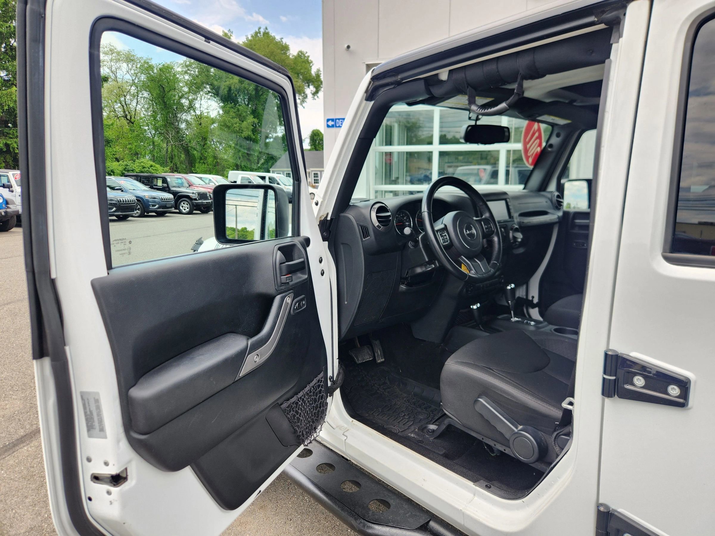 Used 2017 Jeep Wrangler Unlimited Sport AWD/4WD image 23