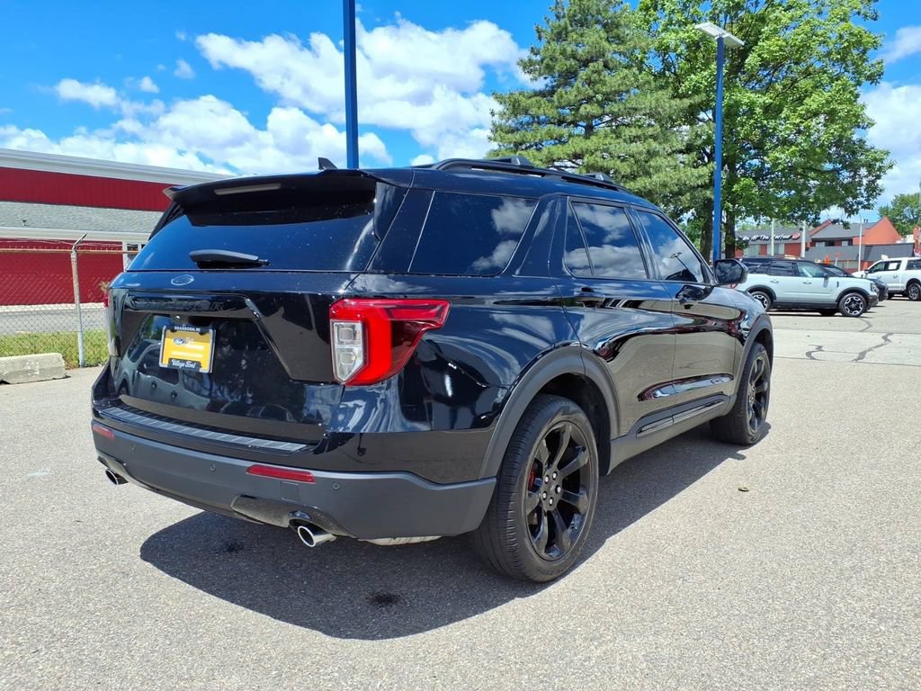 Certified 2023 Ford Explorer ST-Line AWD/4WD image 5