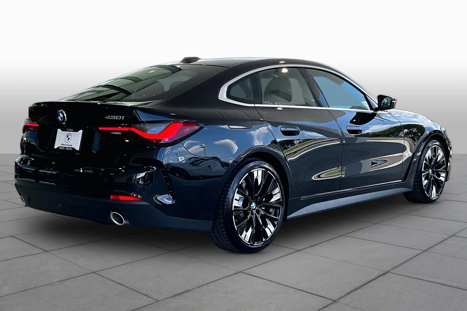 Used 2025 BMW 430i w/ Premium Package RWD image 12