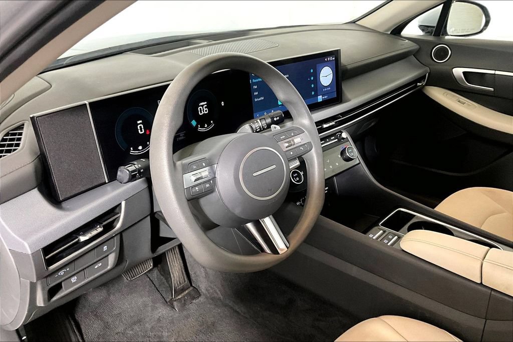 Used 2025 Hyundai Sonata SEL FWD image 9