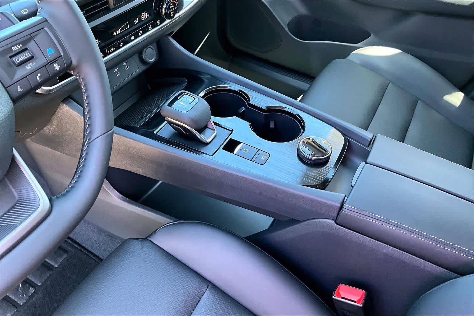 New 2026 Nissan Rogue Dark Armor AWD/4WD image 7