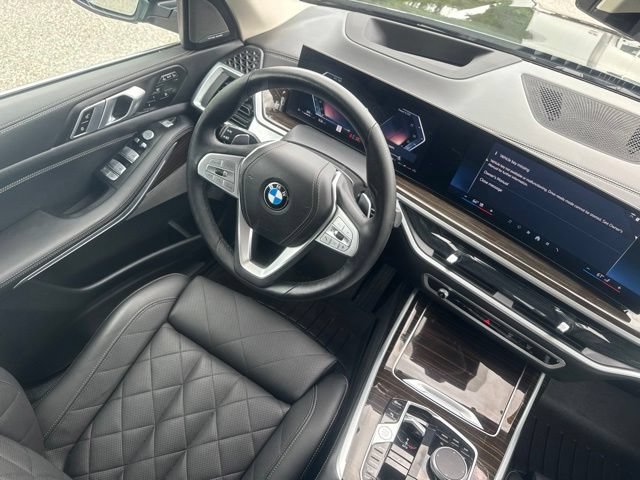 Used 2024 BMW X7 xDrive40i w/ Premium Package AWD/4WD image 35