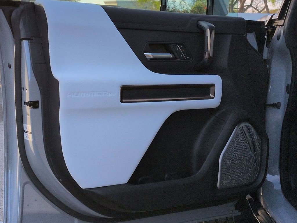 Certified 2024 GMC Hummer EV 2X image 23