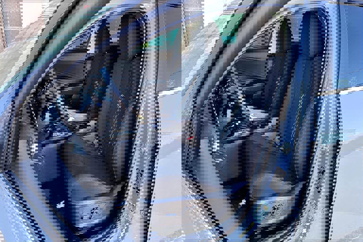 Used 2022 Hyundai Elantra SEL w/ Convenience + Premium Package image 11