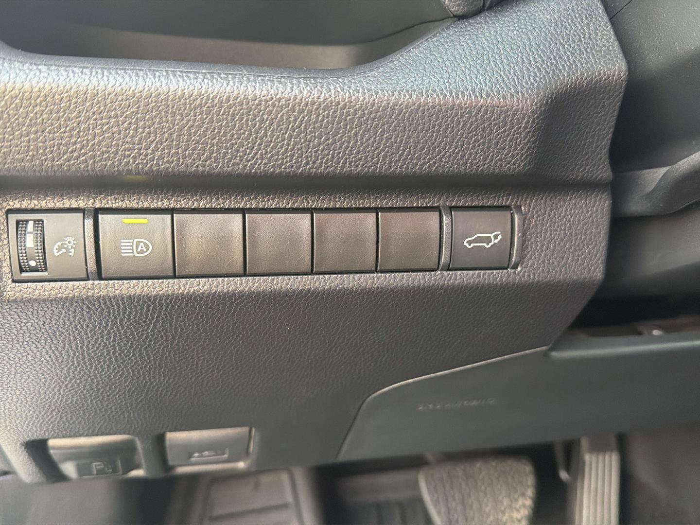 Certified 2024 Toyota RAV4 XLE Premium AWD/4WD image 19