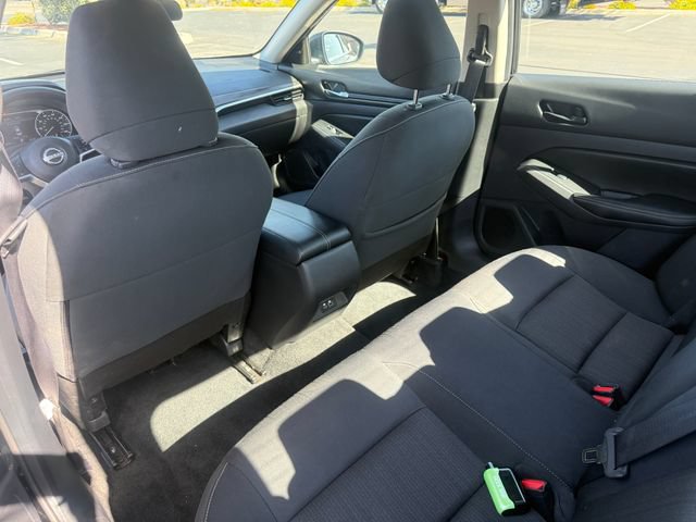 Used 2025 Nissan Altima 2.5 SV FWD image 18