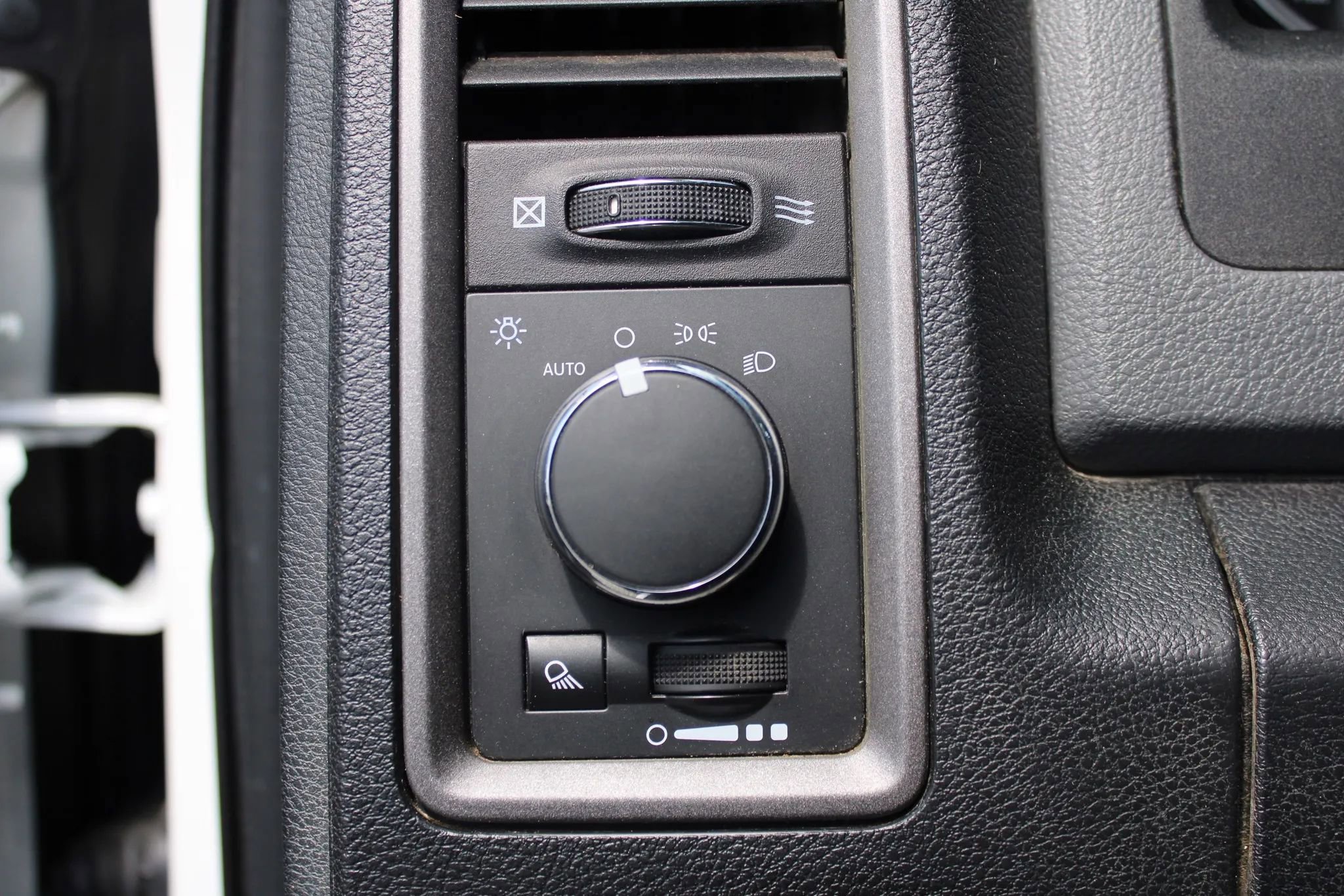 Used 2014 RAM 1500 Tradesman w/ Power & Remote Entry Group AWD/4WD image 15