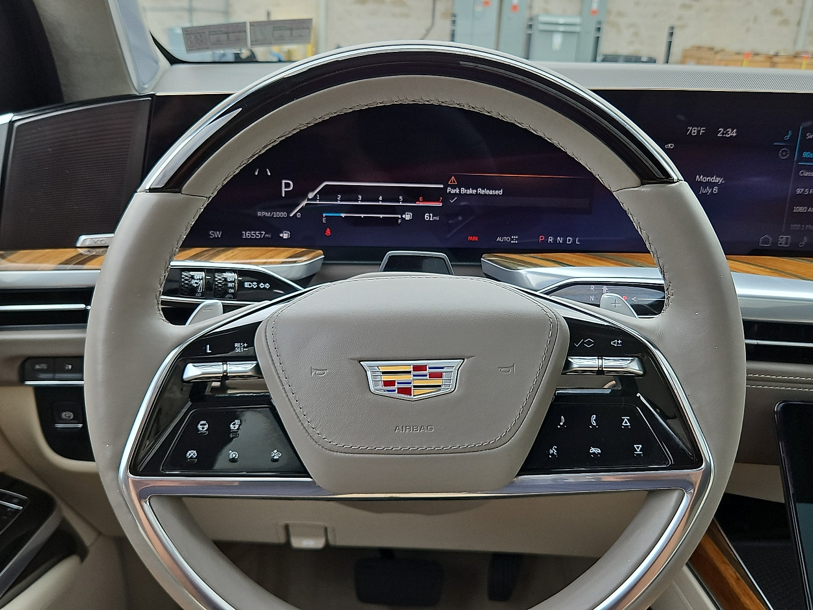 Certified 2025 Cadillac Escalade Sport Platinum AWD/4WD image 21