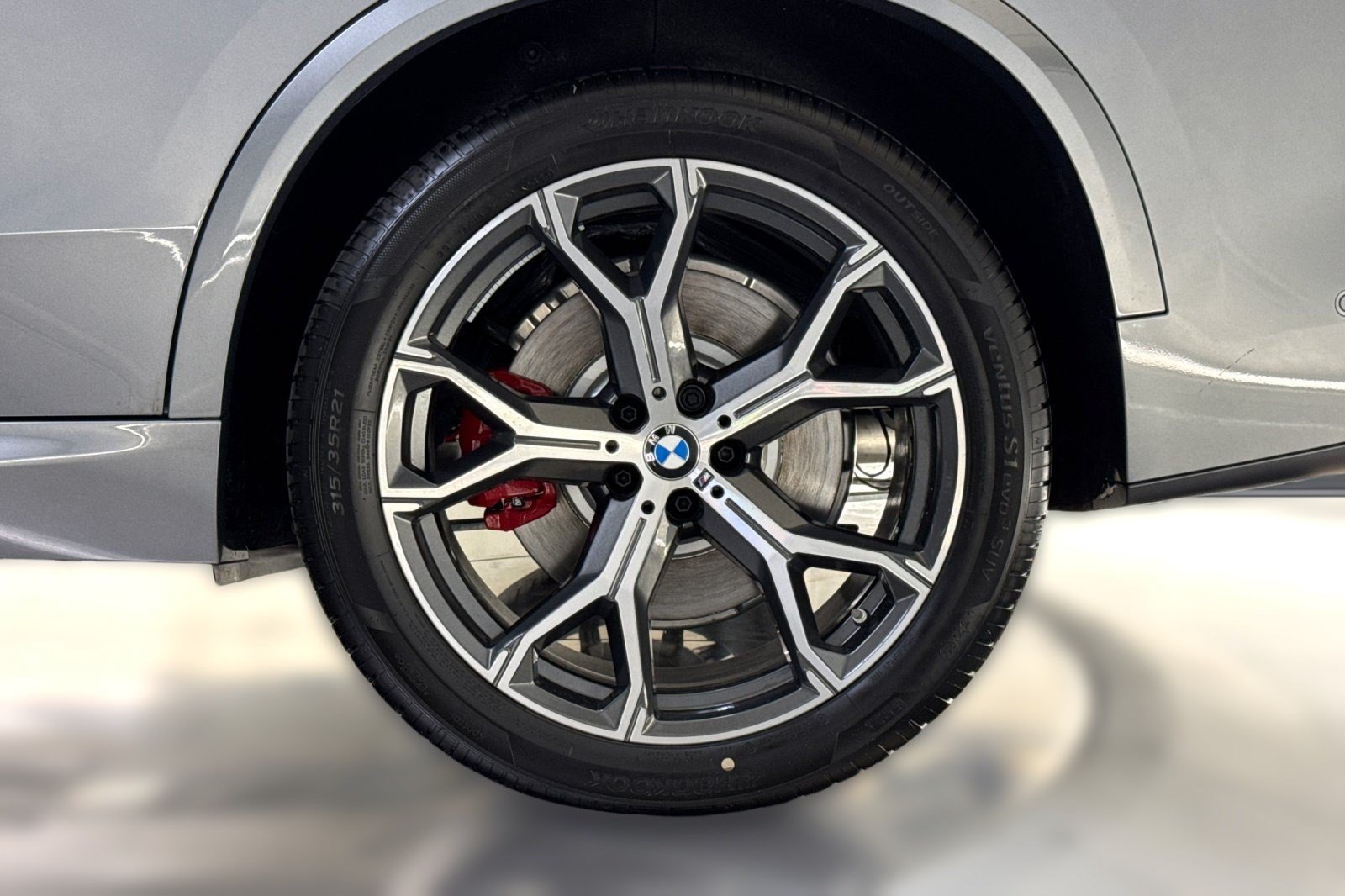 New 2026 BMW X5 xDrive50e w/ M Sport Package AWD/4WD image 12