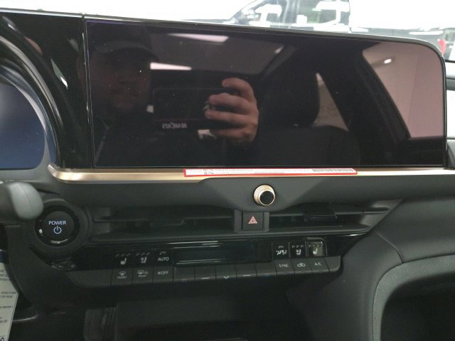 New 2026 Toyota Crown Platinum AWD/4WD image 26