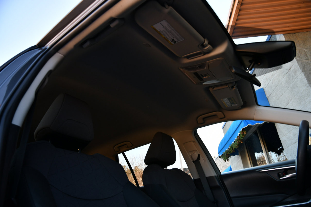 Used 2024 Toyota RAV4 XLE image 27