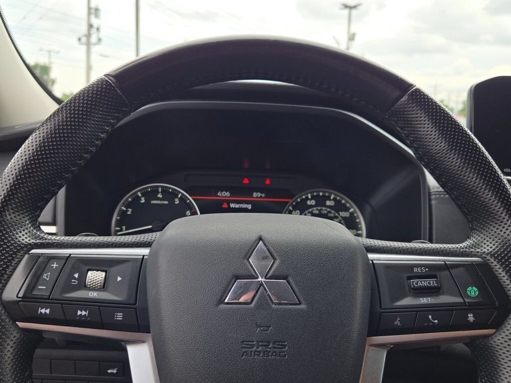 Used 2024 Mitsubishi Outlander SE Black Edition AWD/4WD image 34
