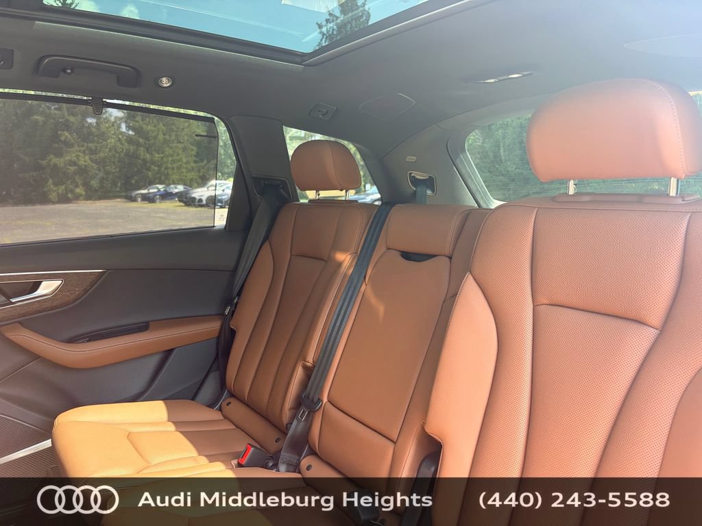 Used 2026 Audi Q7 2.0T Premium Plus w/ Premium Plus Package AWD/4WD image 37