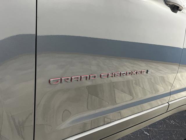 Used 2022 Jeep Grand Cherokee Trailhawk w/ ADV Protech Group II image 38