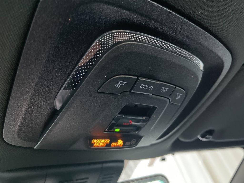 Used 2025 Toyota Crown Signia image 18
