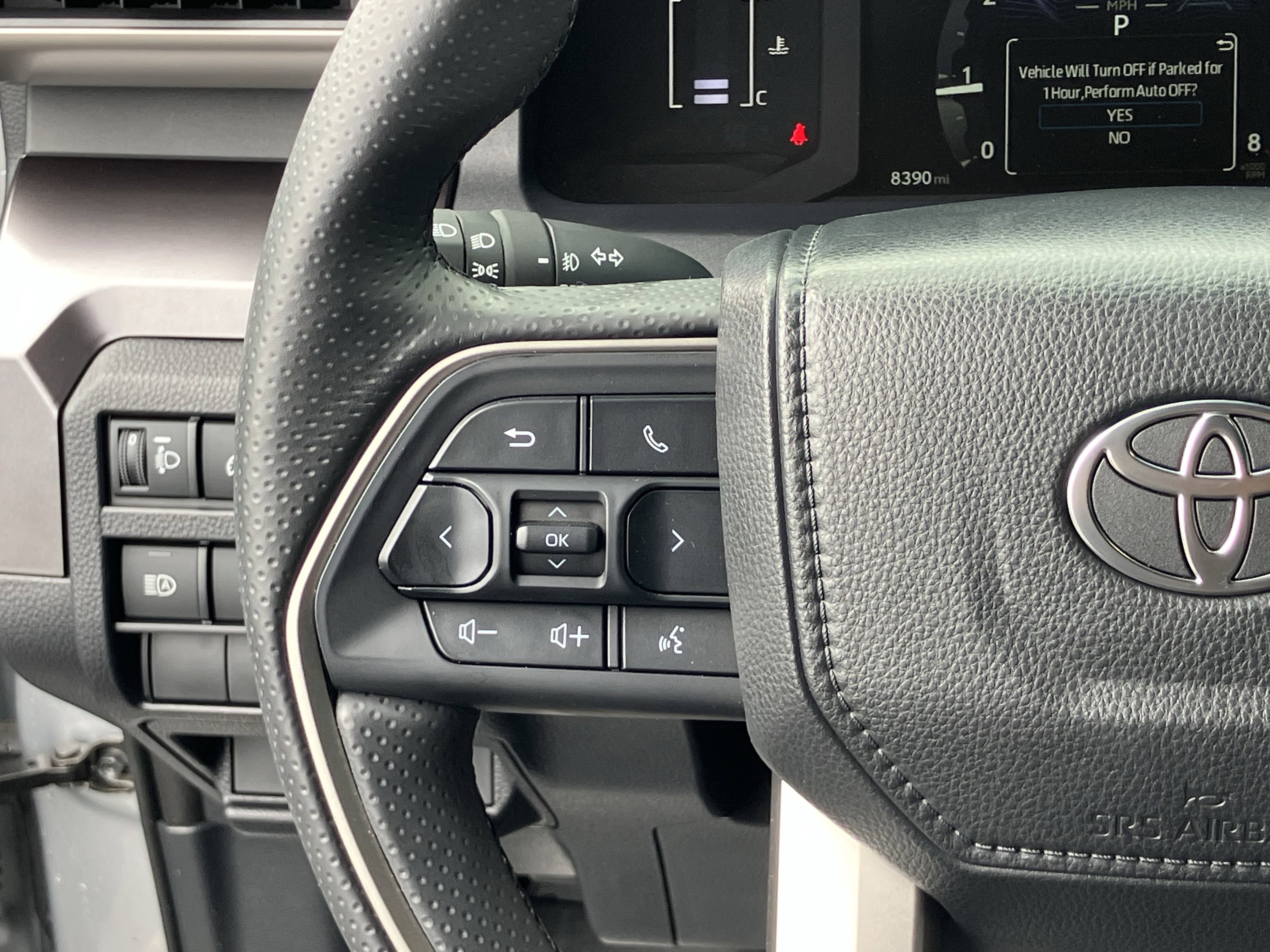 Used 2025 Toyota 4Runner SR5 AWD/4WD image 21