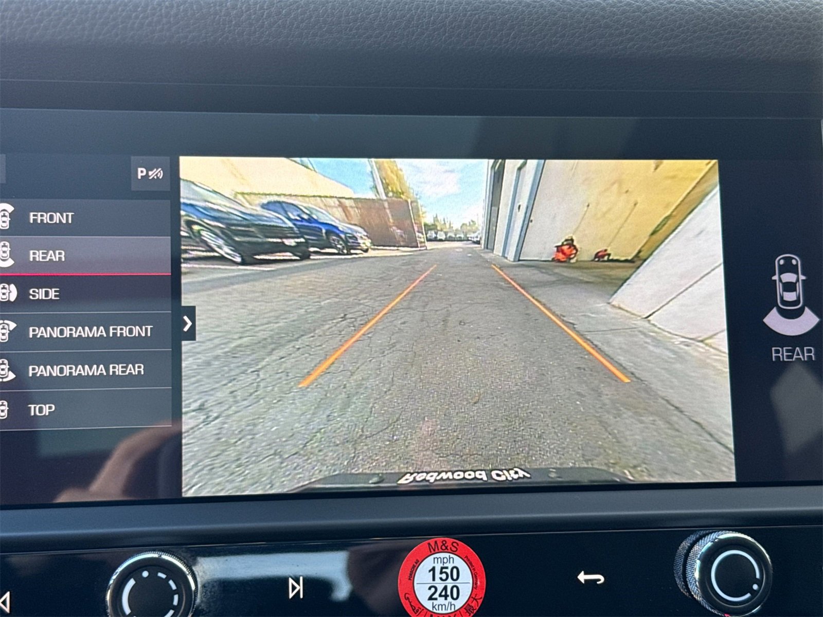 Used 2025 Porsche Macan image 24