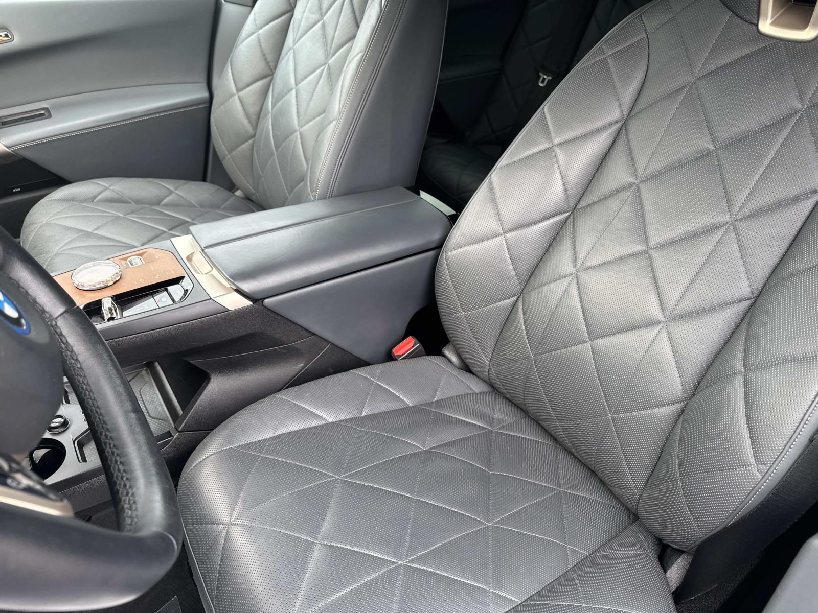 Used 2024 BMW iX M60 AWD/4WD image 20