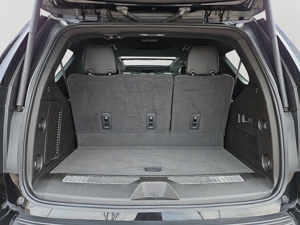 Used 2022 Chevrolet Tahoe High Country w/ Premium Package image 29