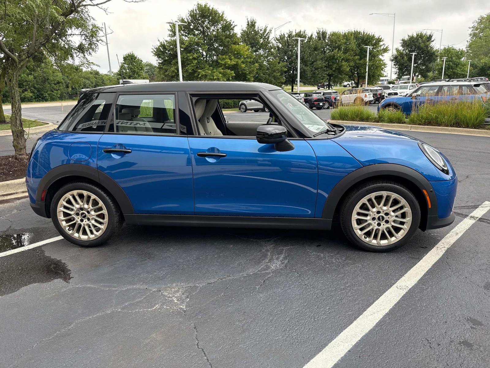 Certified 2025 MINI Cooper S FWD image 4