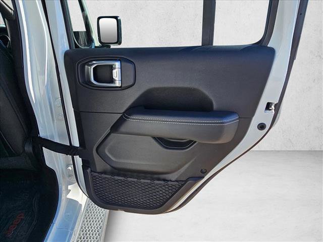 Used 2022 Jeep Wrangler Unlimited Sahara w/ Cold Weather Group image 24