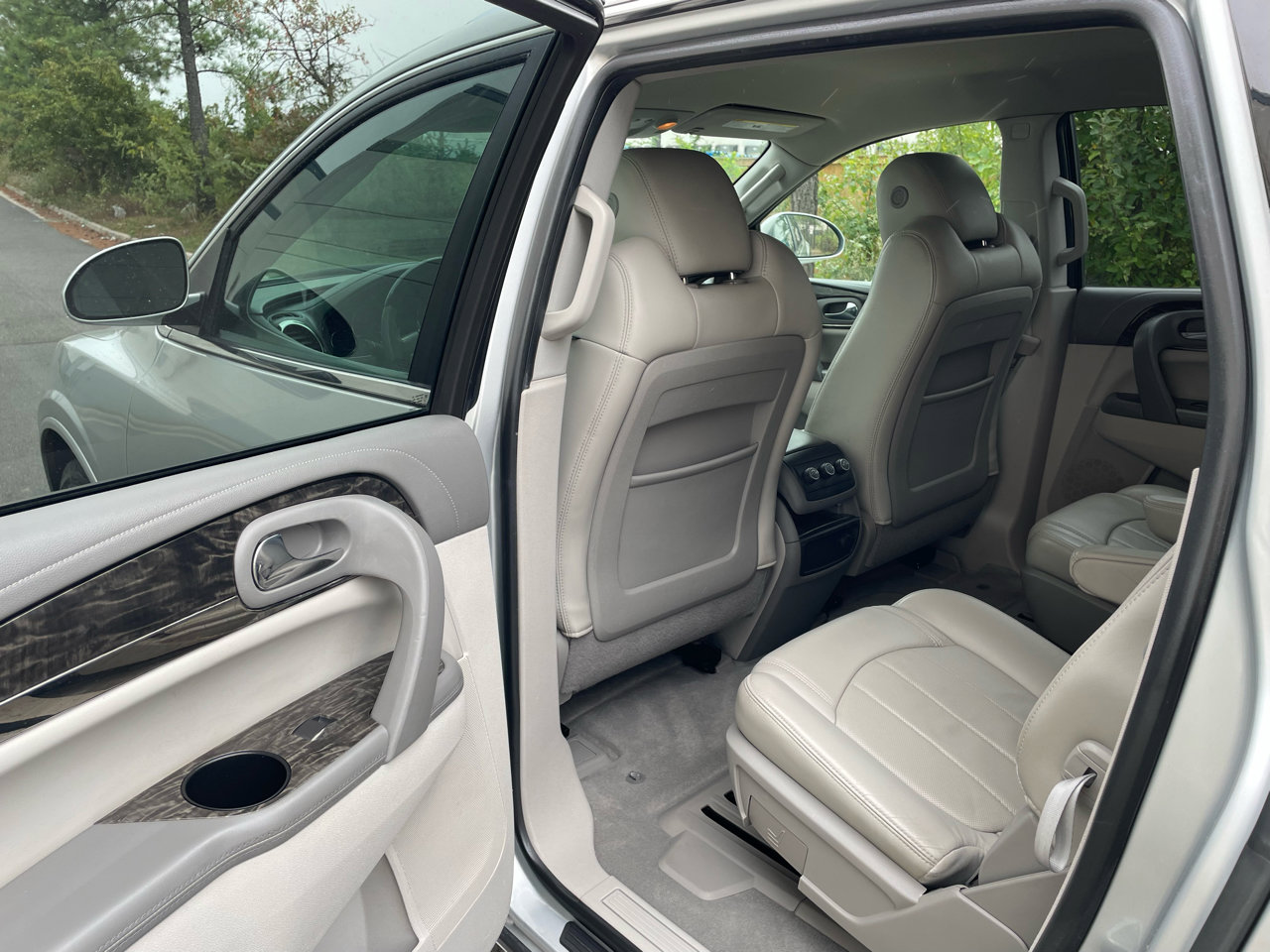 Used 2013 Buick Enclave Leather image 13