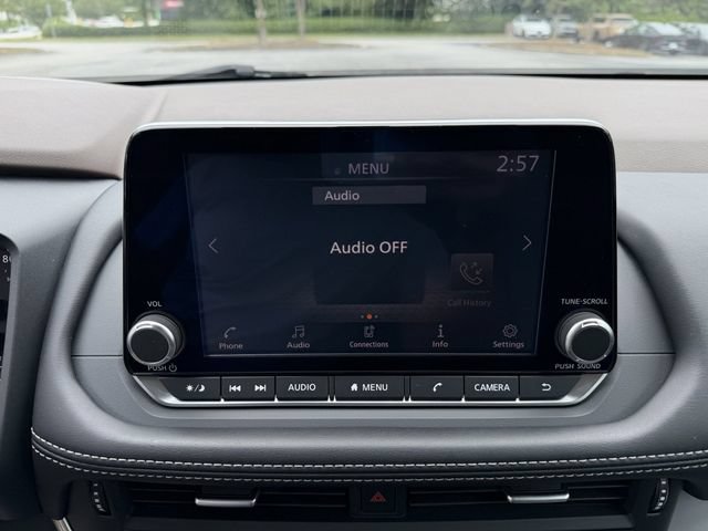 Used 2021 Nissan Rogue S FWD image 17