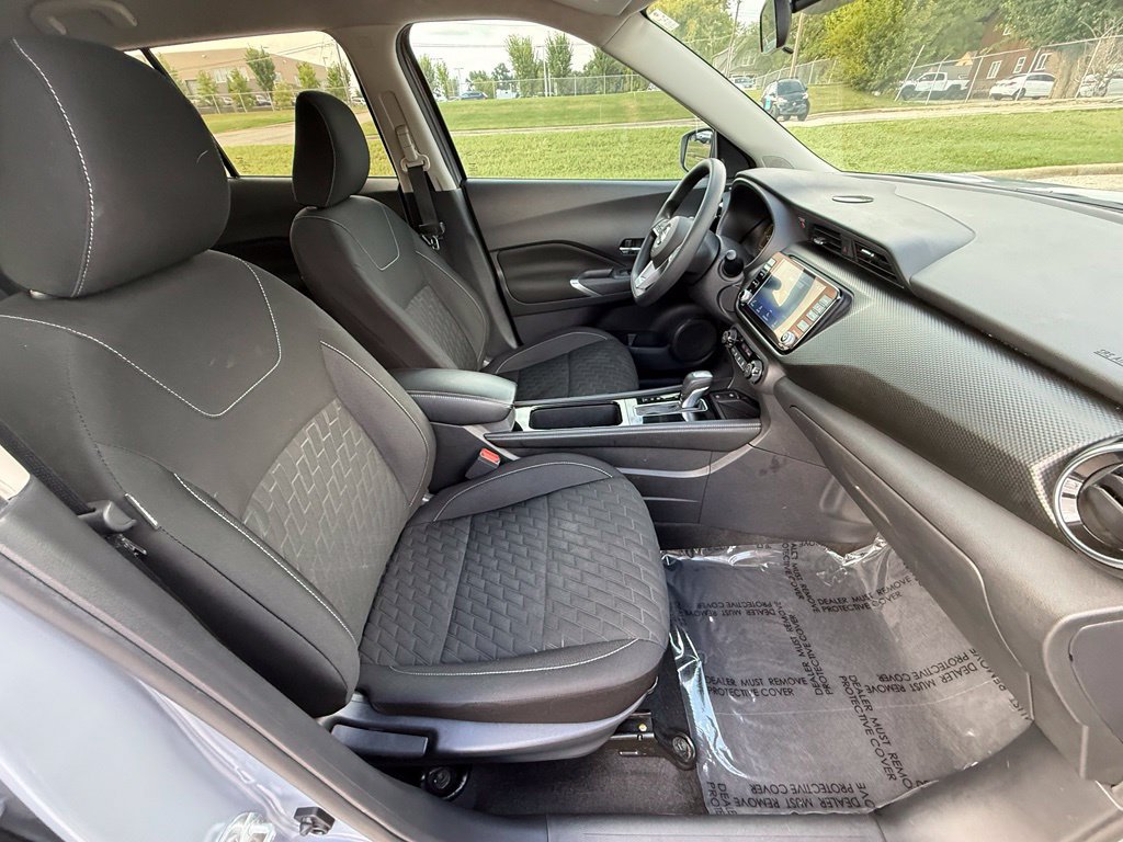 Used 2021 Nissan Kicks SV FWD image 38