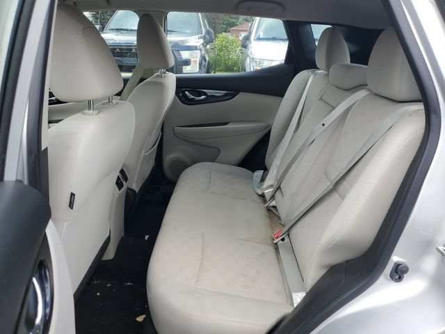Used 2019 Nissan Rogue Sport SV AWD/4WD image 27