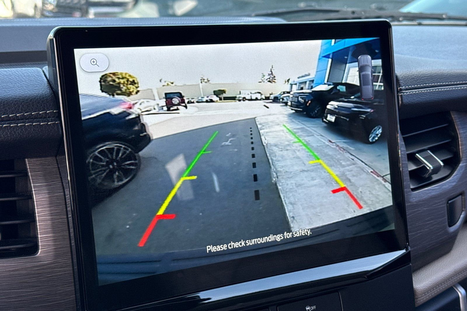 Used 2024 Ford Expedition Limited image 27