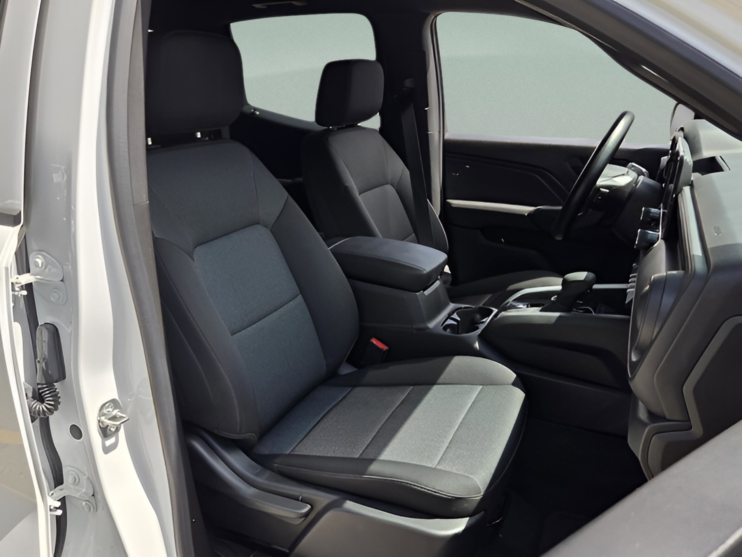 Used 2024 Chevrolet Colorado Trail Boss w/ Advanced Trailering Package AWD/4WD image 15