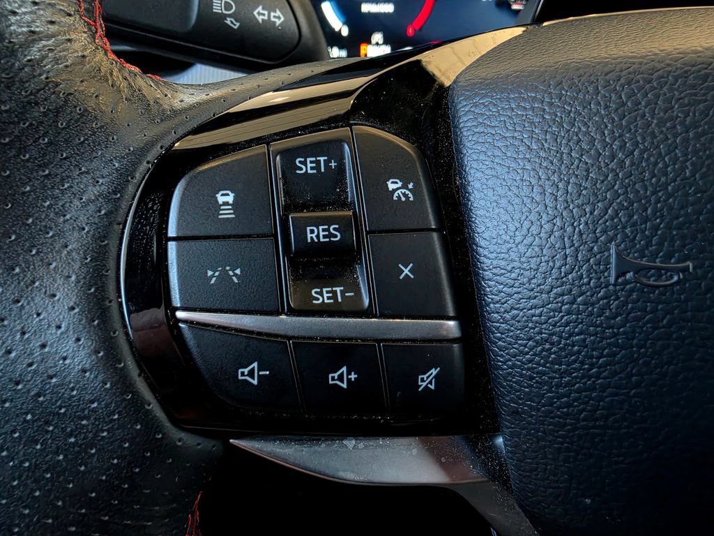 Used 2025 Ford Explorer ST-Line AWD/4WD image 29